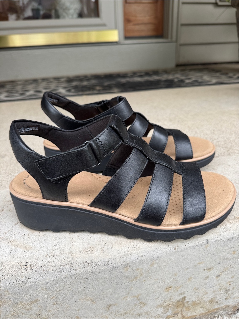 NEW Clarks Women's Black Strappy Wedge Sandals - Sz 10